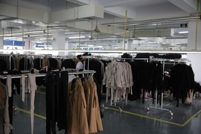 繡好山河 上海交大“山河相依”實踐團沂蒙山黃河灘區(qū)脫貧攻堅調(diào)研與服飾研發(fā)紀實